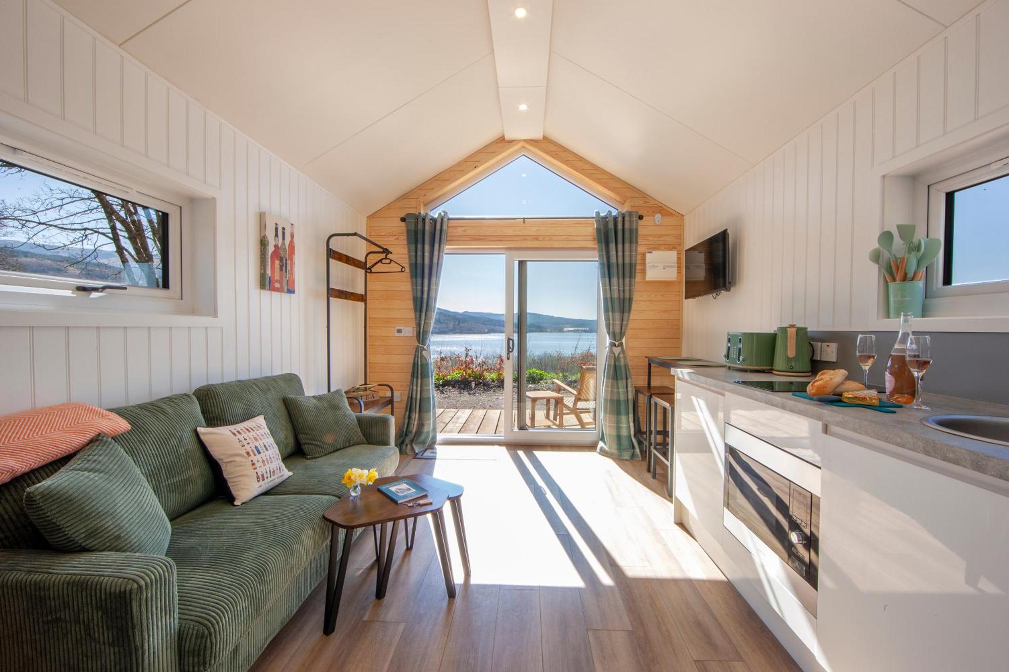 Appin Holiday Homes -Caravans, Lodges, Shepherds Hut And Train Carriage Stays المظهر الخارجي الصورة