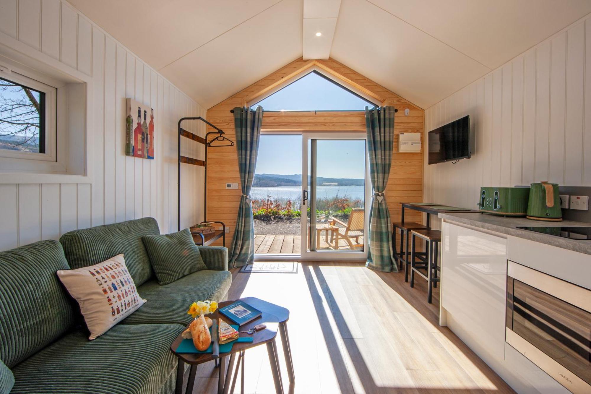 Appin Holiday Homes -Caravans, Lodges, Shepherds Hut And Train Carriage Stays المظهر الخارجي الصورة